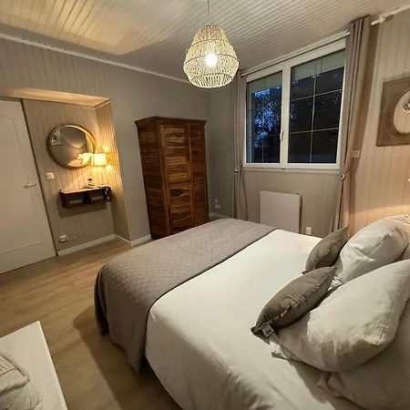 Casa de Férias Gold - Logis Des Hirondelles Classe 4 Etoiles Ver-sur-Mer