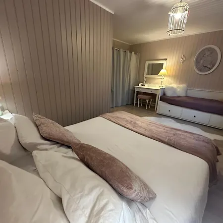 Nyaraló Gold - Logis Des Hirondelles Classe 4 Etoiles *