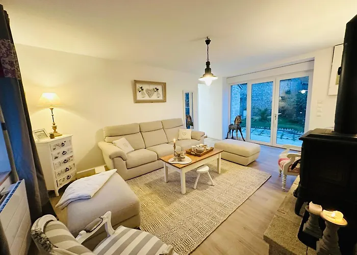 Logis Des Hirondelles - Gold - Maison Plain Pied Classée 4 étoiles *